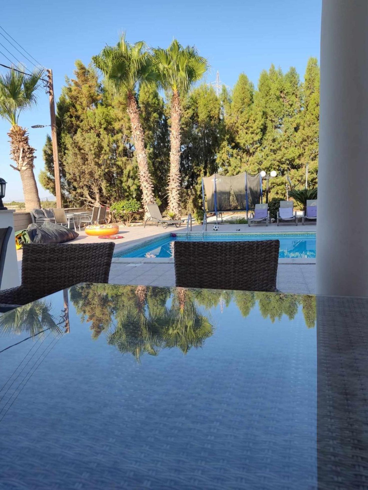 Larnaca Mansion Ideal For 3 Families Or More Exterior photo
