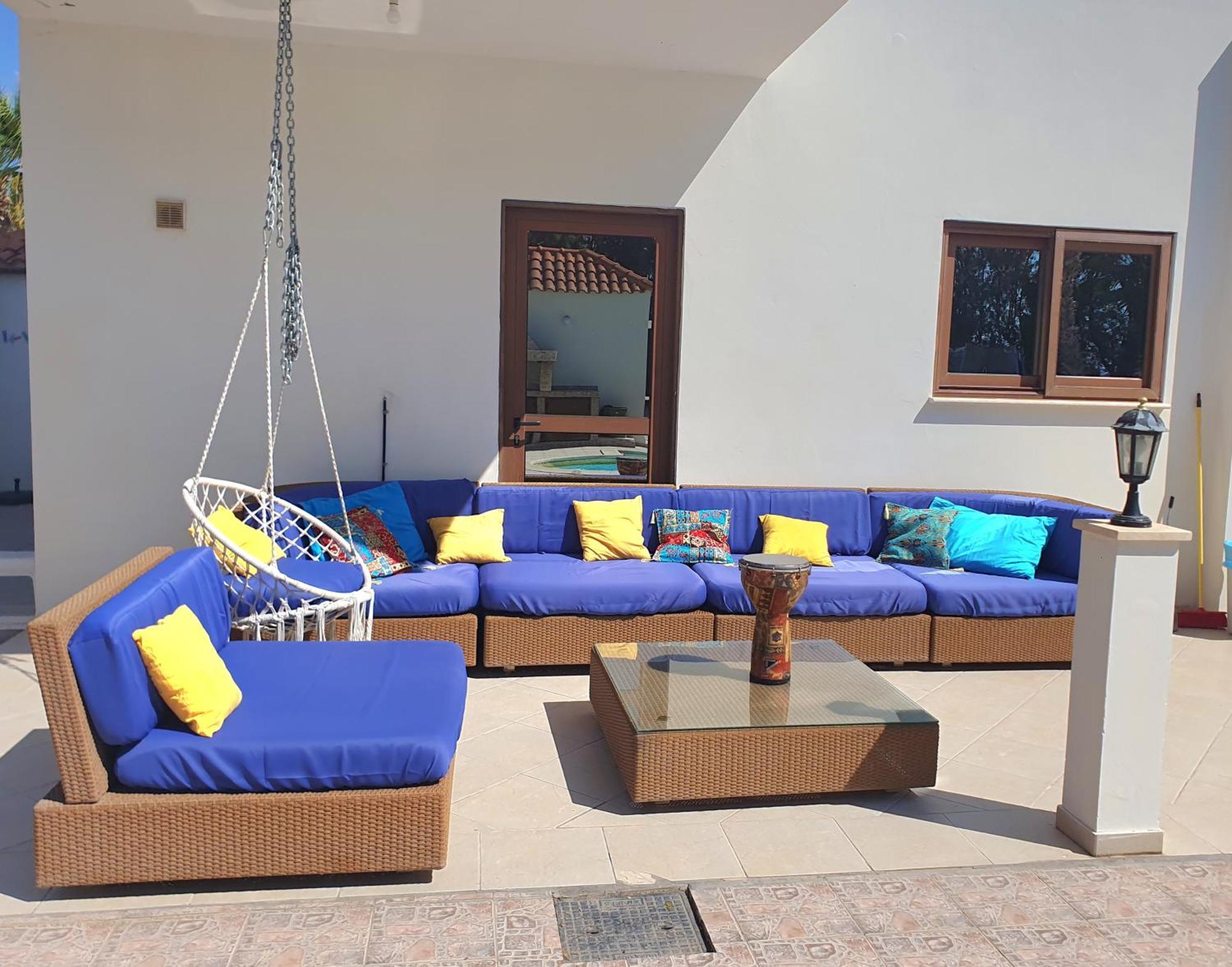 Larnaca Mansion Ideal For 3 Families Or More Exterior photo